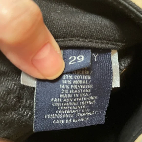 Fidelity jeans. Best fitting jeans! EUC - Picture 4 of 4